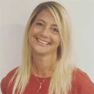 Aurélie et l'équipe Unicis votre conseiller matrimoniale Unicis Bouches-du-Rhône